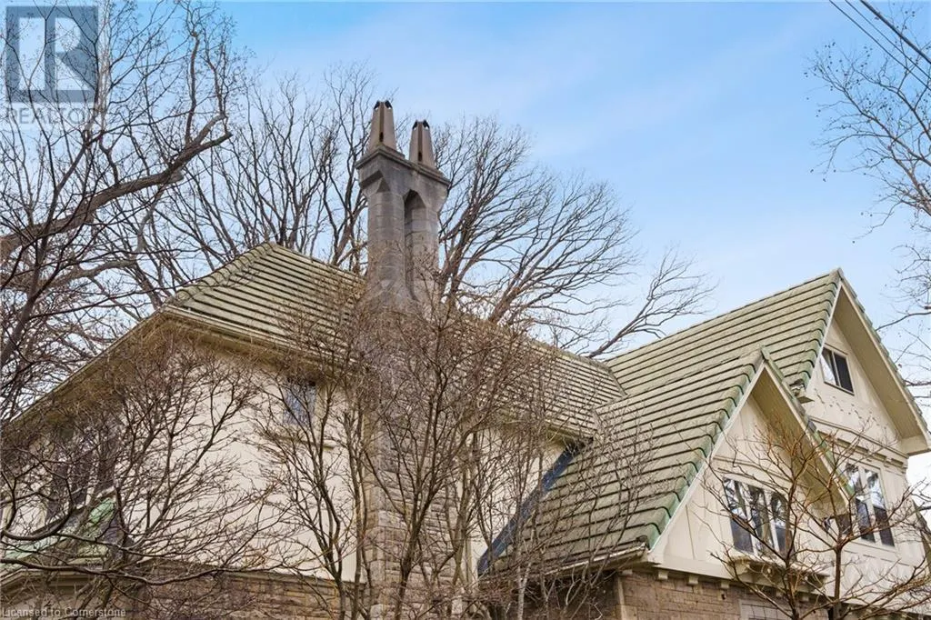 2 OAK KNOLL Drive