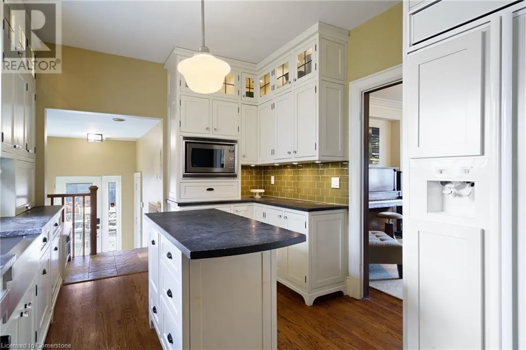 2 OAK KNOLL Drive