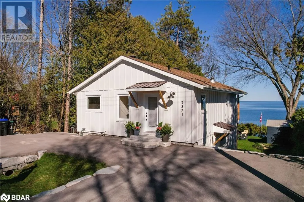 2371 LAKESHORE Road E