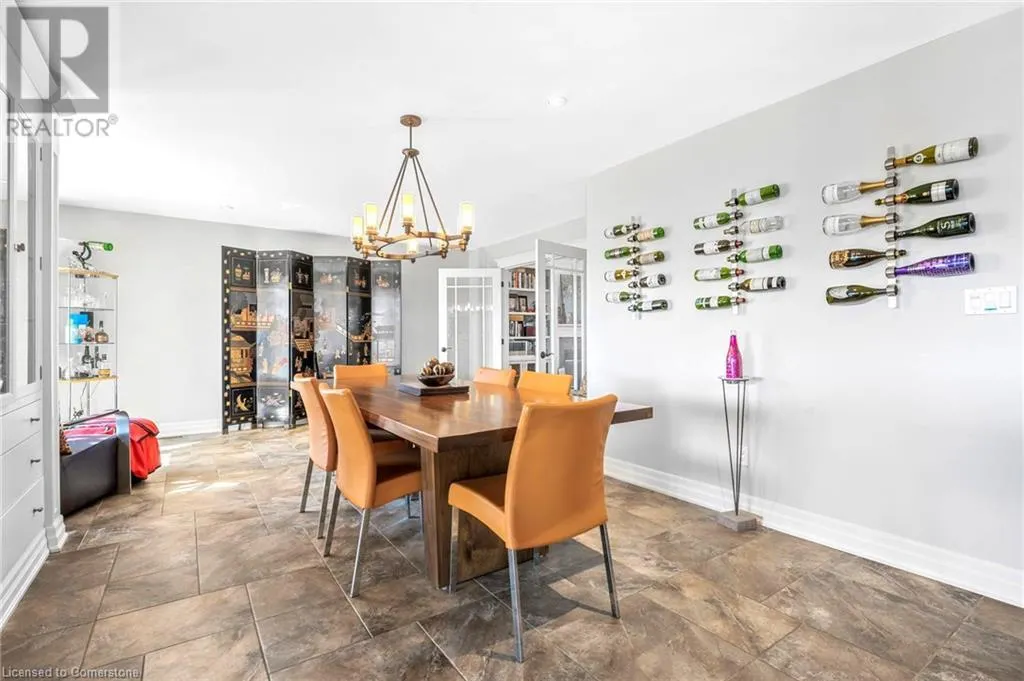 915 QUEENSTON Road