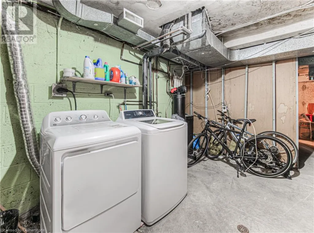 121 UNIVERSITY Avenue E Unit# 9, #9