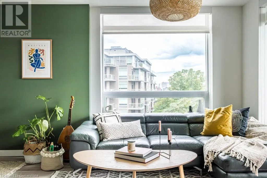 467 CHARLTON AVENUE EAST Unit# 404, #404