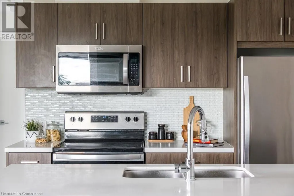 467 CHARLTON AVENUE EAST Unit# 404, #404