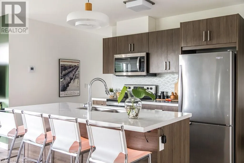 467 CHARLTON AVENUE EAST Unit# 404, #404