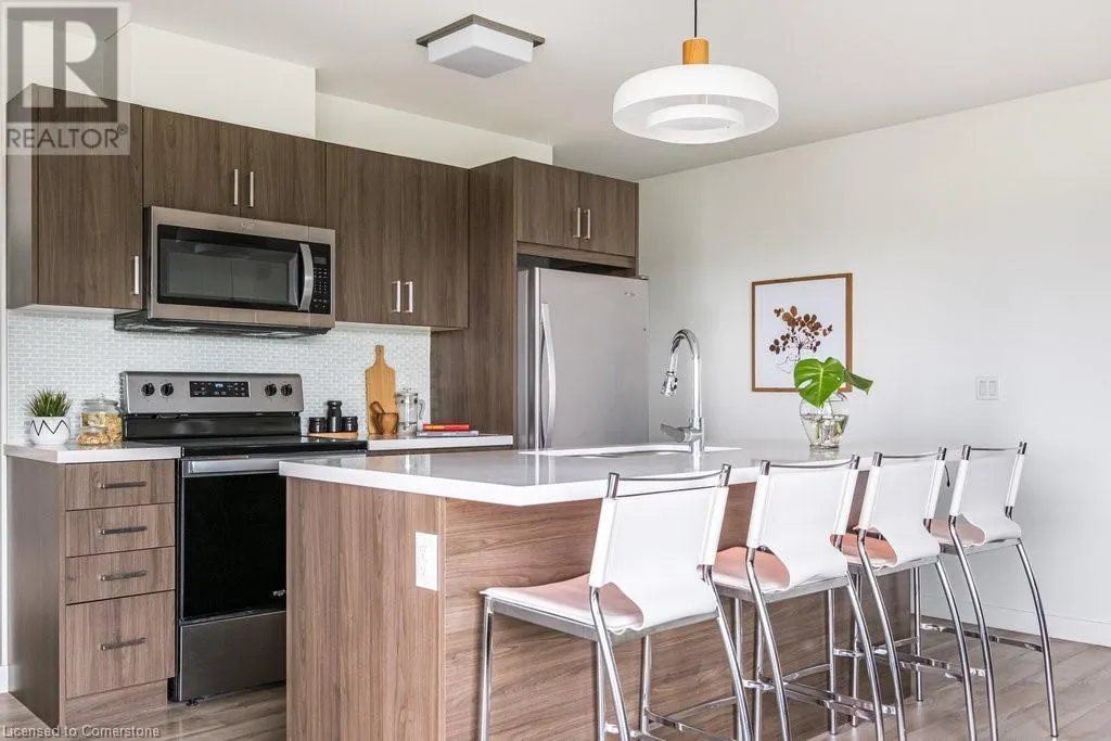 467 CHARLTON AVENUE EAST Unit# 404, #404