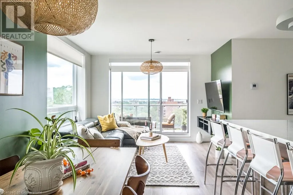 467 CHARLTON AVENUE EAST Unit# 404, #404