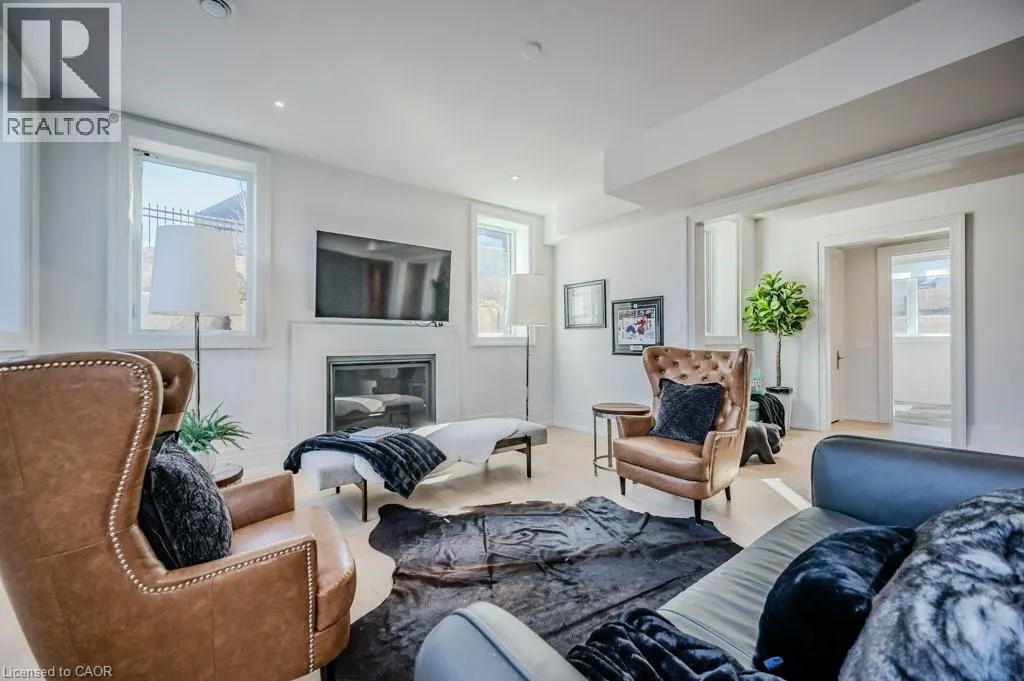 112 HERITAGE LAKE Drive Unit# 61, #61