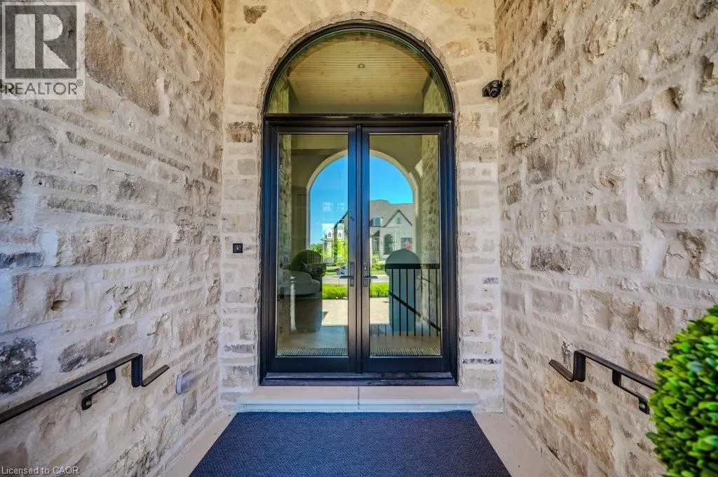 112 HERITAGE LAKE Drive Unit# 61, #61