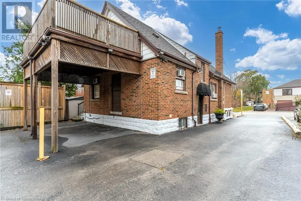 15 EMPRESS Avenue
