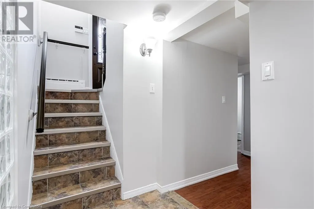 15 EMPRESS Avenue