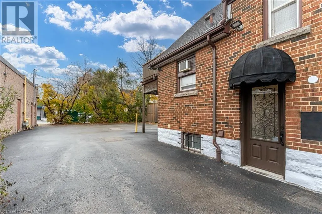 15 EMPRESS Avenue