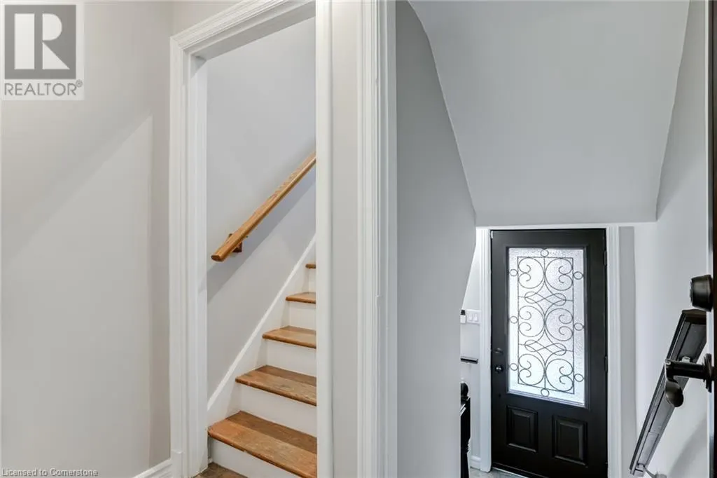 15 EMPRESS Avenue