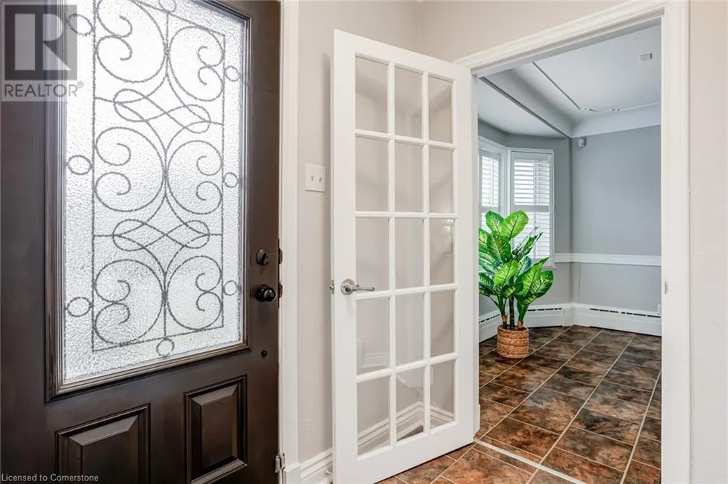 15 EMPRESS Avenue