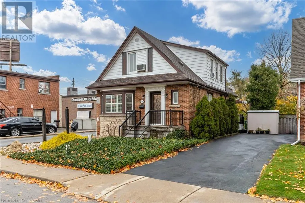 15 EMPRESS Avenue