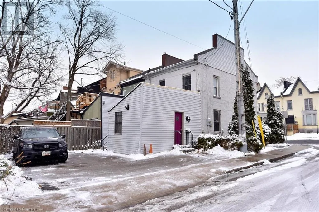 275 MAIN Street W