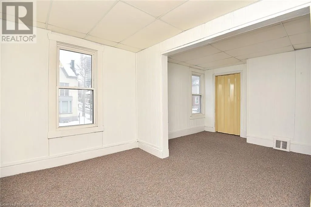275 MAIN Street W