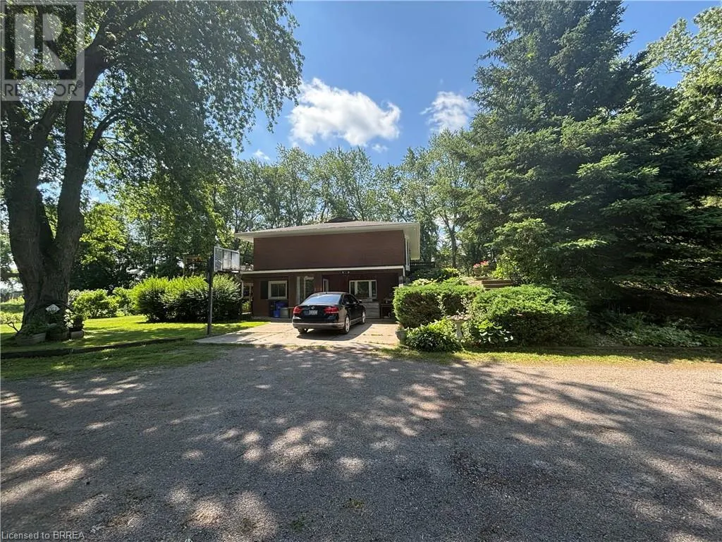 761 LYNDEN Road