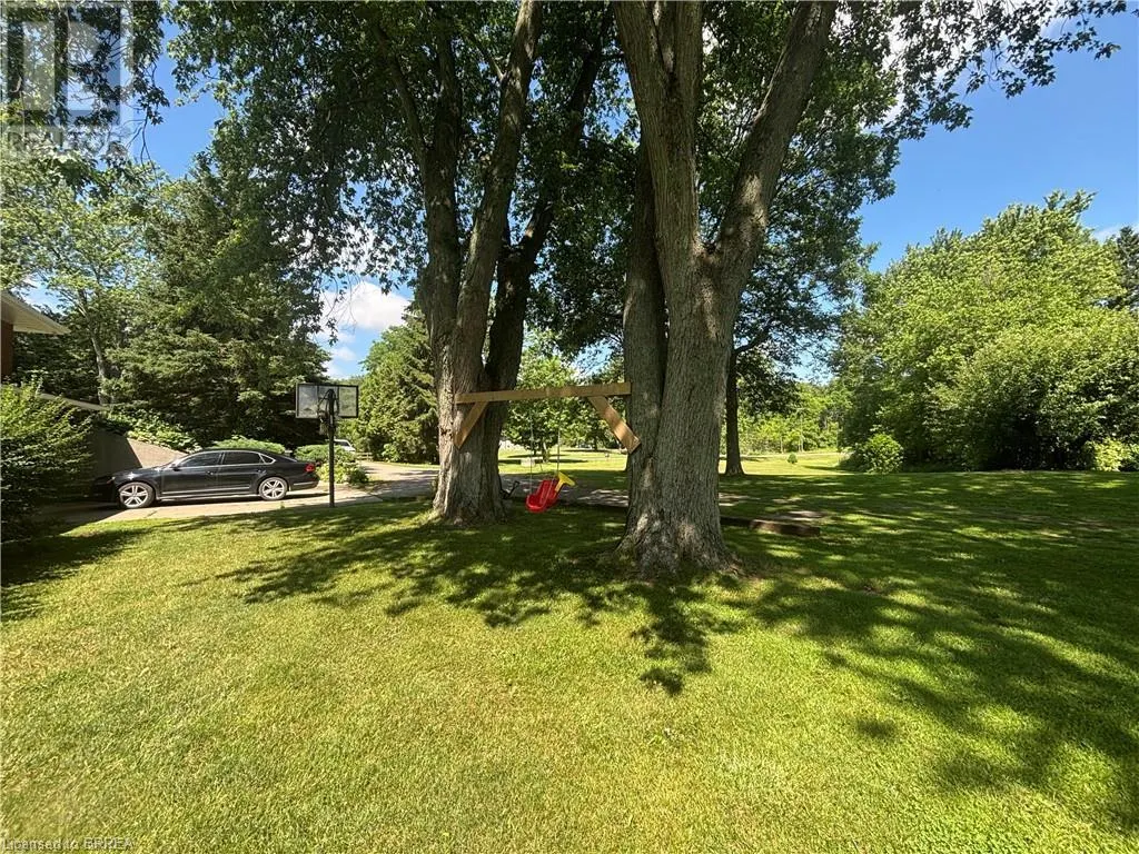 761 LYNDEN Road