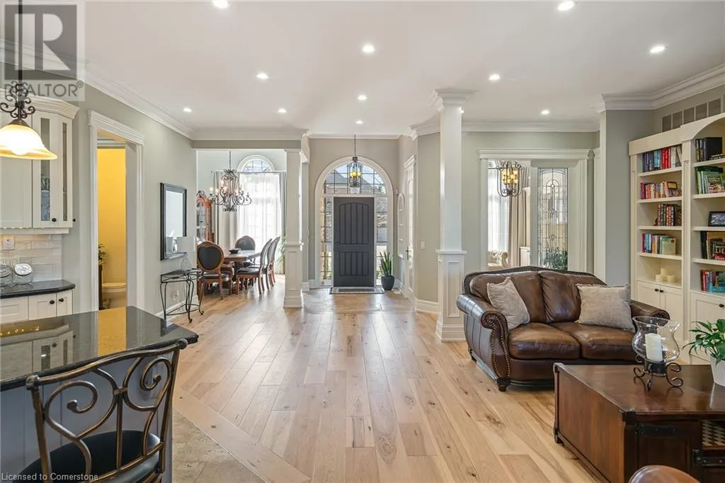 7 SANDALWOOD Crescent