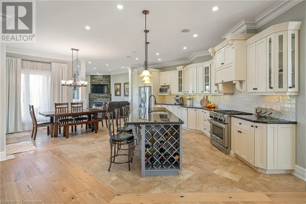 7 SANDALWOOD Crescent