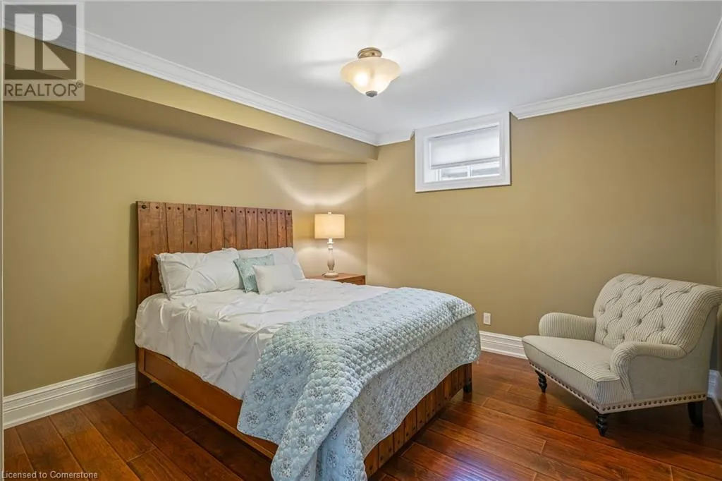 7 SANDALWOOD Crescent