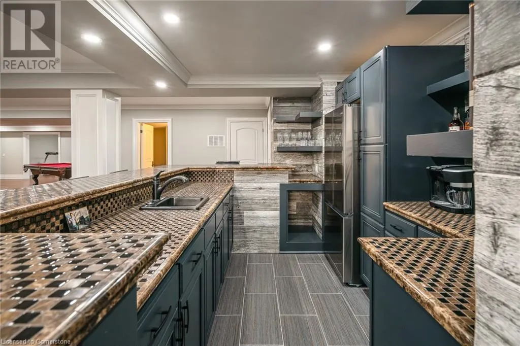 7 SANDALWOOD Crescent