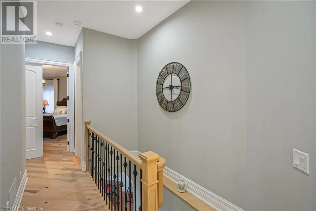 7 SANDALWOOD Crescent