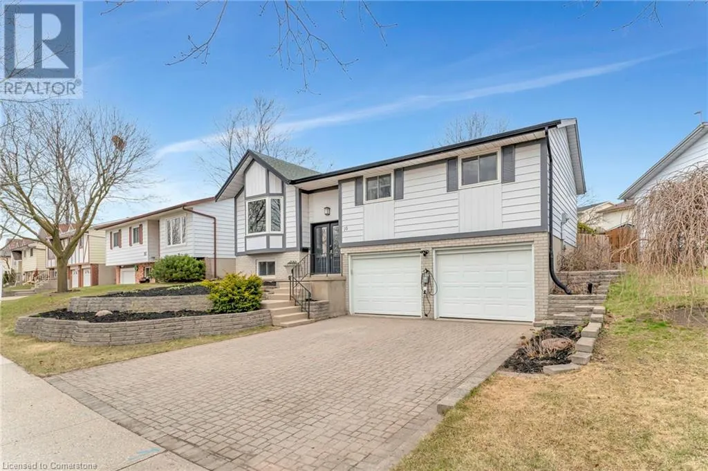 16 SETTLERS Drive