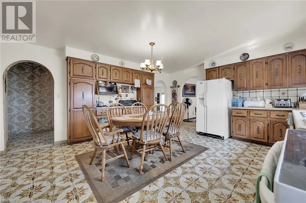 492 SECOND Road E