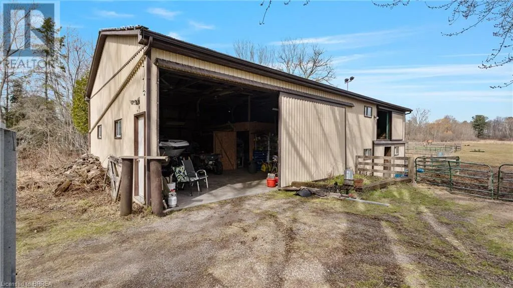 761 LYNDEN Road