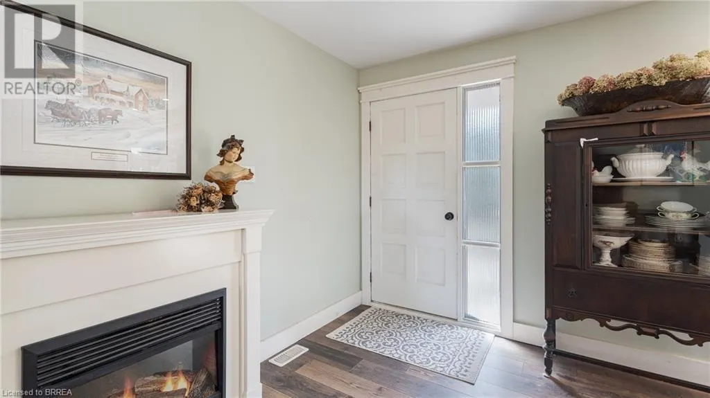 761 LYNDEN Road