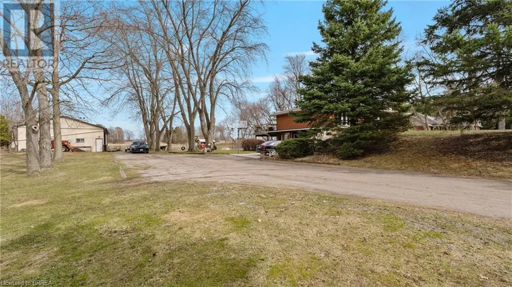 761 LYNDEN Road