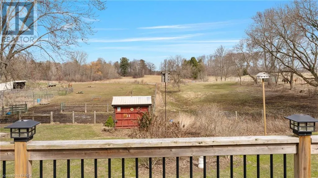 761 LYNDEN Road