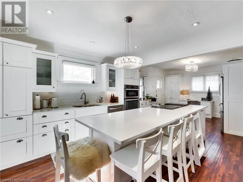 1 NELLES Boulevard