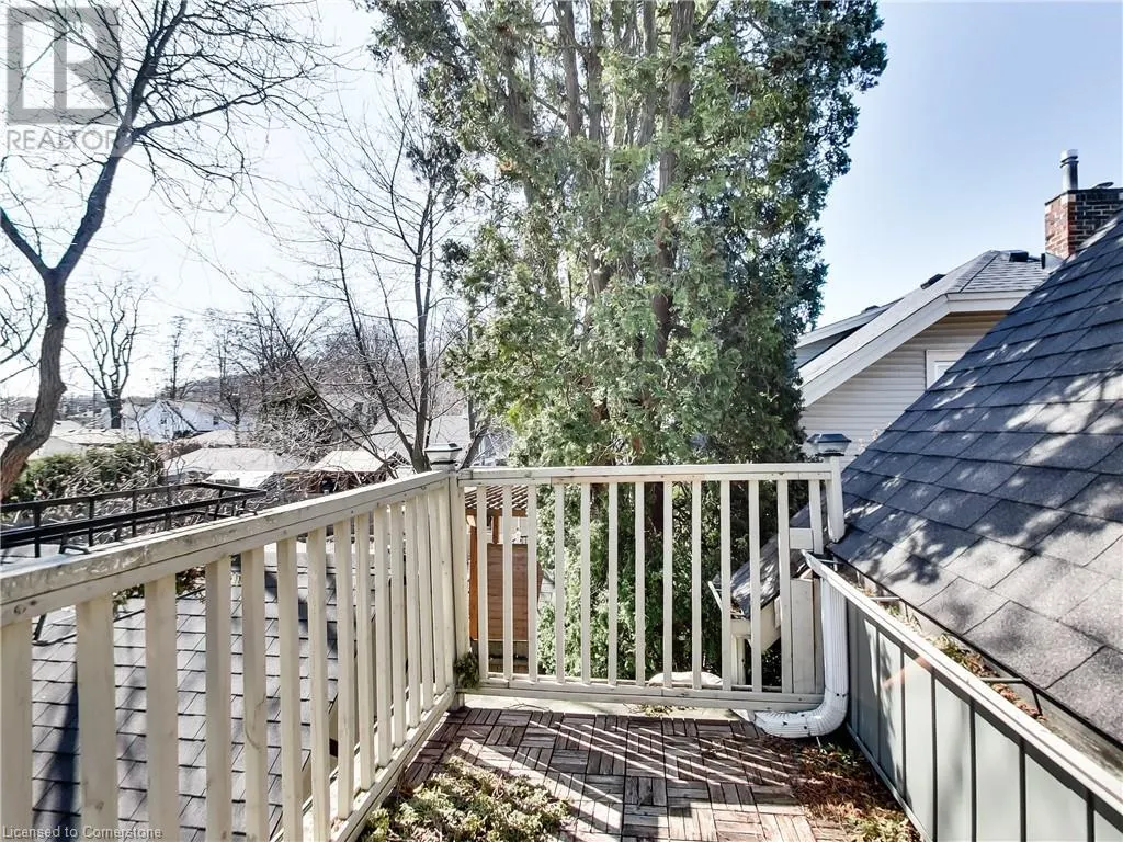 1 NELLES Boulevard