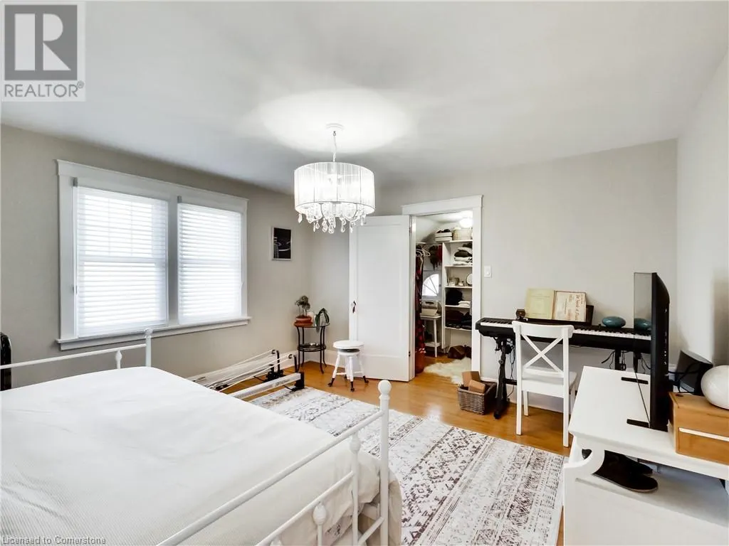 1 NELLES Boulevard