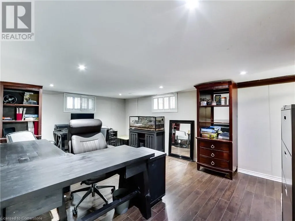 1 NELLES Boulevard