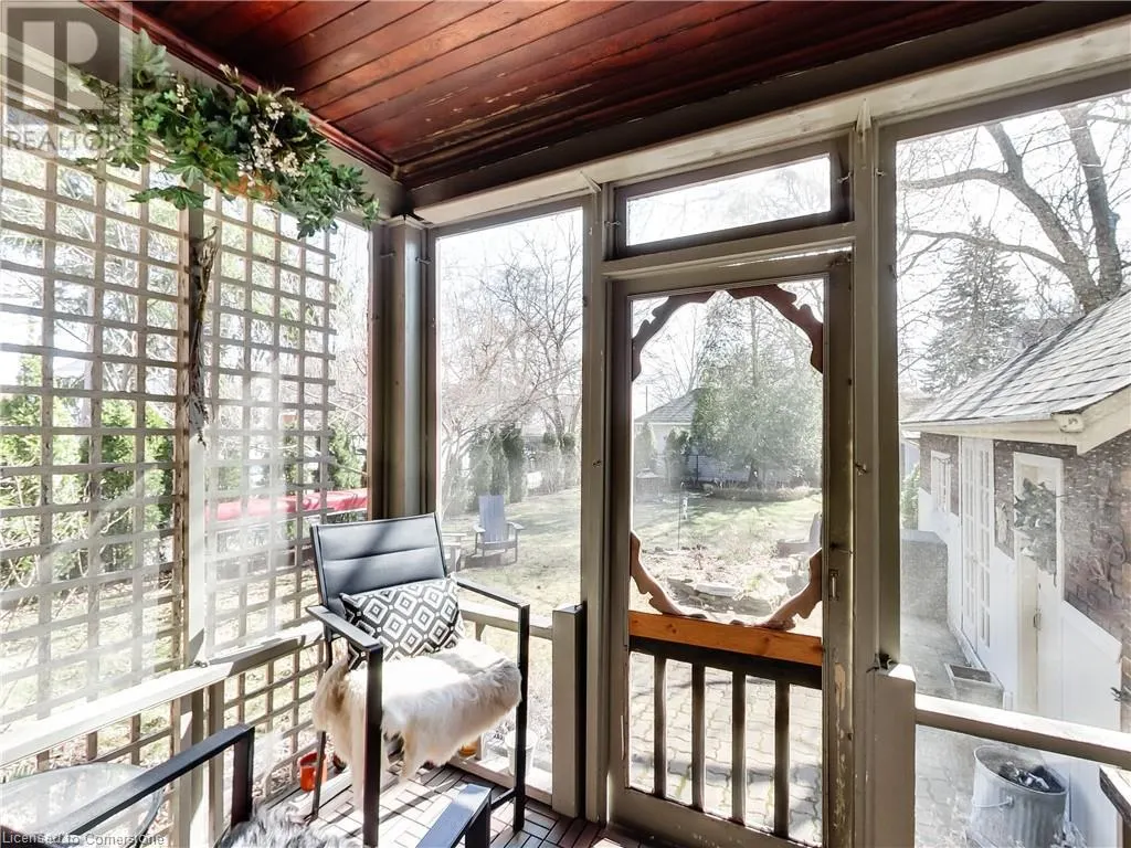 1 NELLES Boulevard