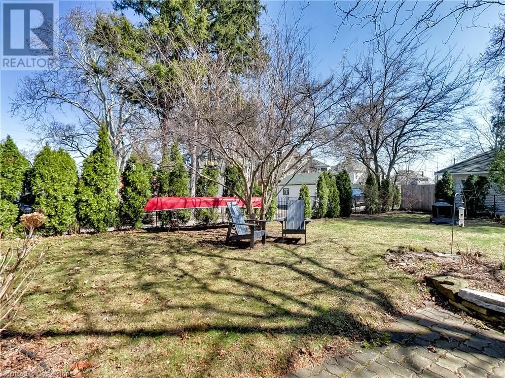 1 NELLES Boulevard