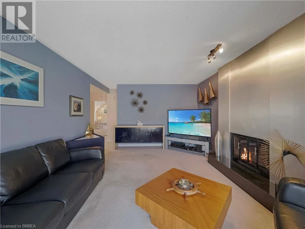 266 MEMORIAL Drive