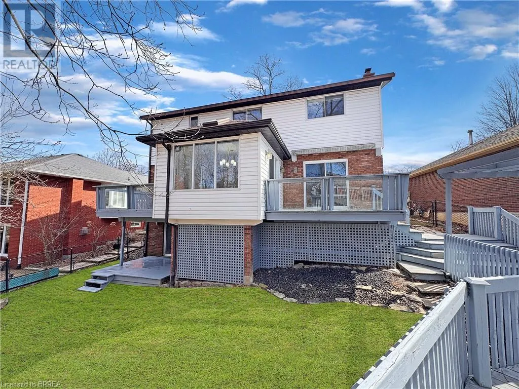 266 MEMORIAL Drive