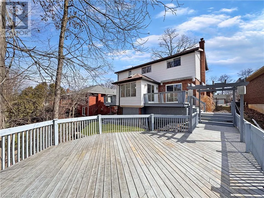 266 MEMORIAL Drive
