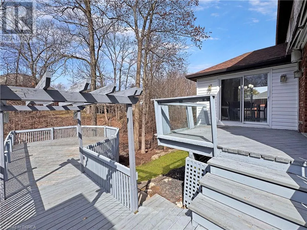 266 MEMORIAL Drive