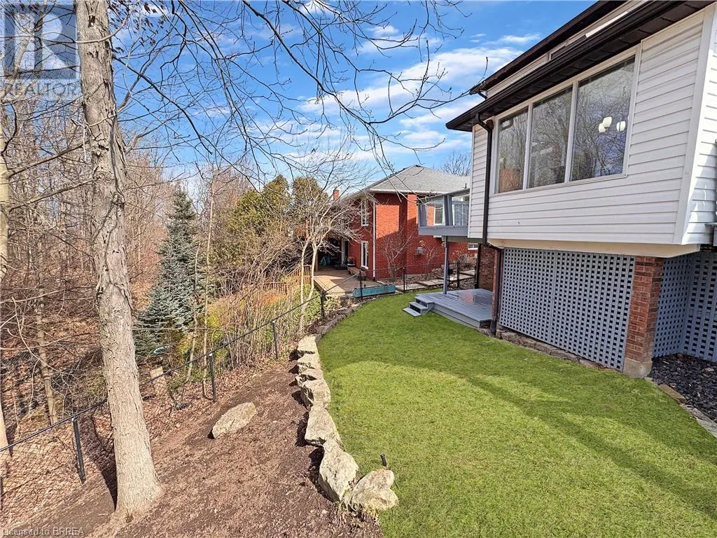 266 MEMORIAL Drive