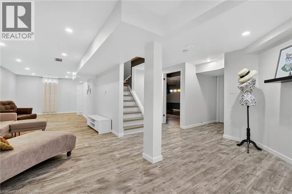 27 SURREY Drive