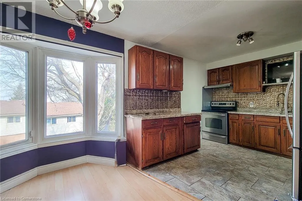 1255 UPPER GAGE Avenue Unit# 6, #6