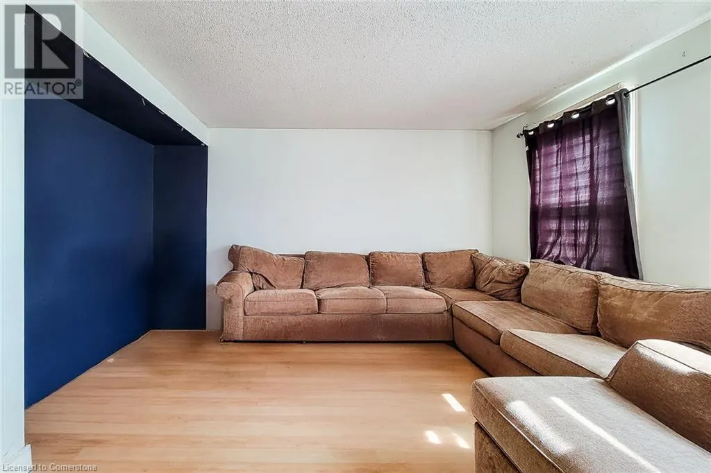 1255 UPPER GAGE Avenue Unit# 6, #6