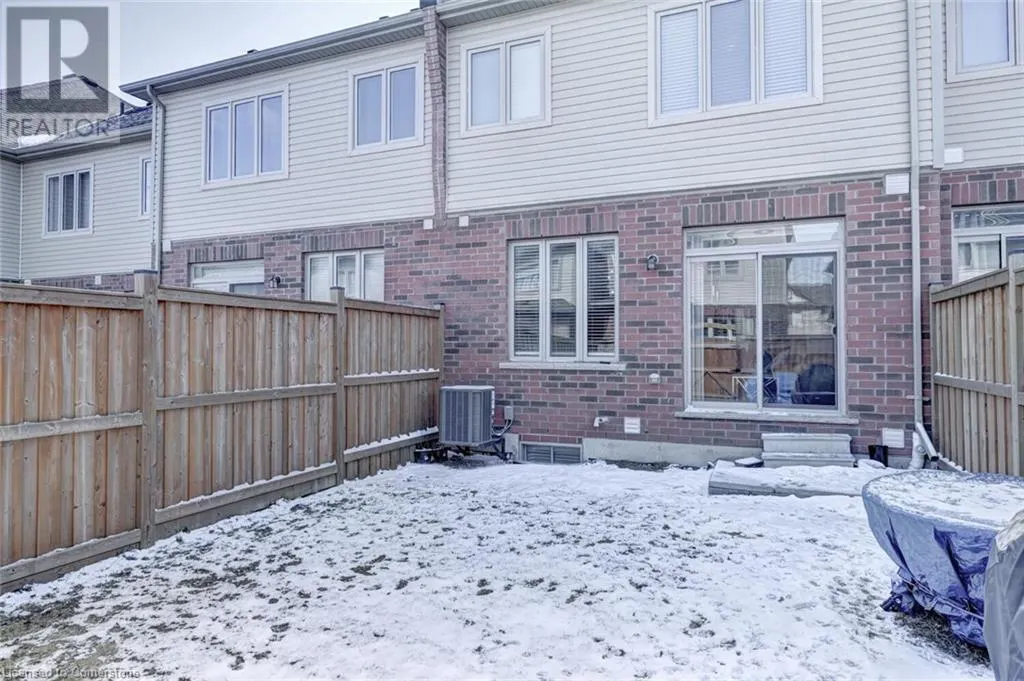 38 STONEHILL Avenue