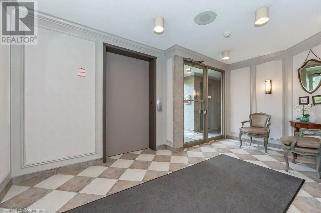 245 QUEEN Street W Unit# 103, #103