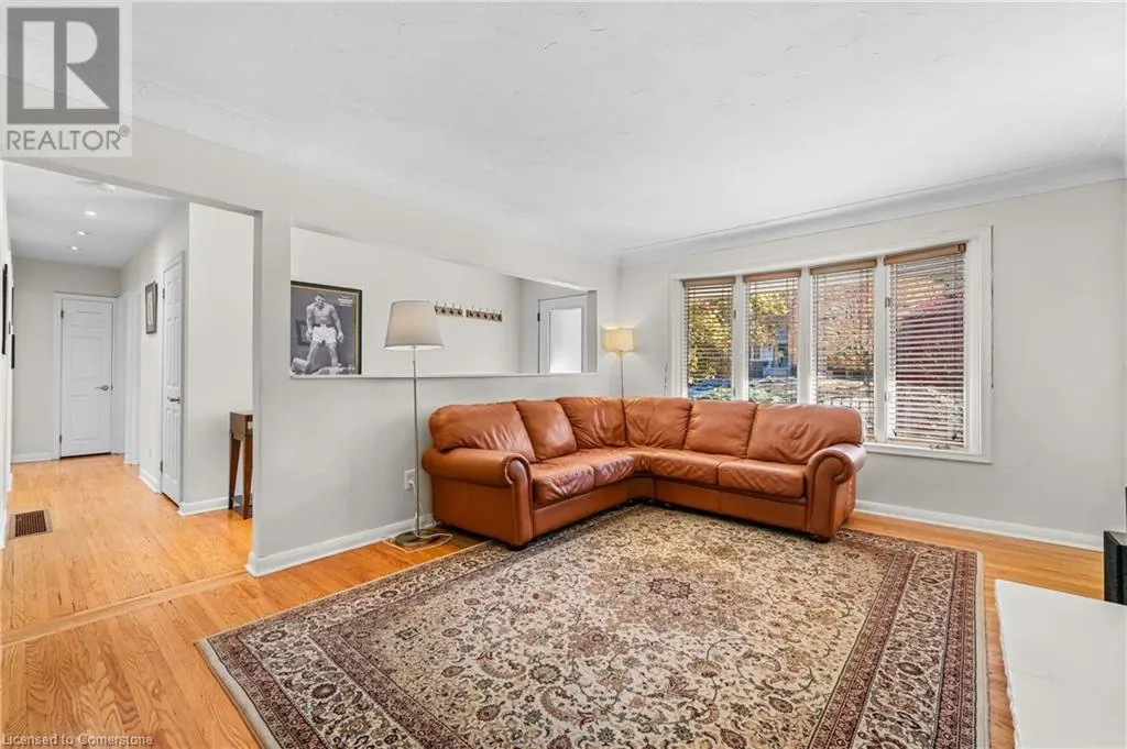 375 CLARENDON Drive